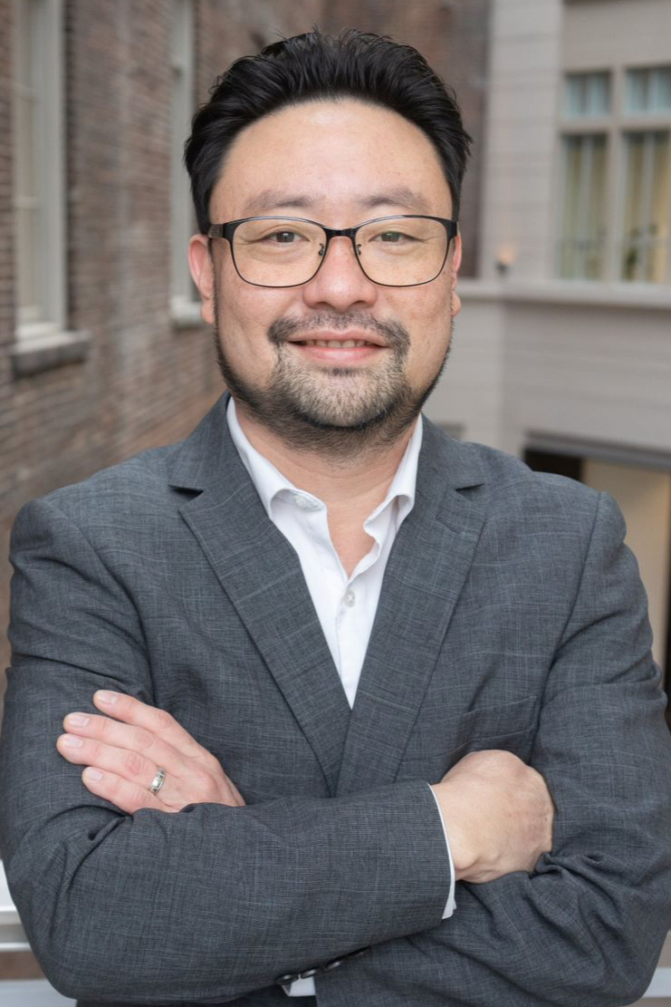 Taek Lee